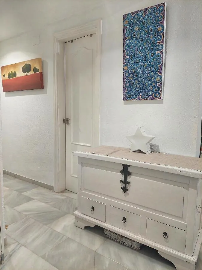 Habitacion Triple Moraleja Estepona Costa Del Sol إسبانيا